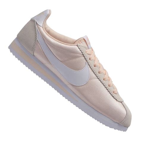 nike classic cortez damen beige|Nike Cortez shoes.